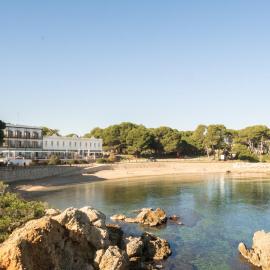 Hostal Empúries，位于莱斯卡拉的酒店