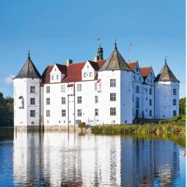 Ferienwohnung am Schlosspark，位于格吕克斯堡的酒店