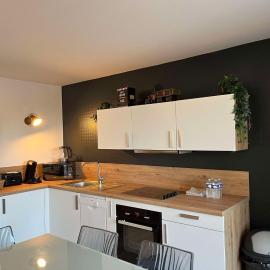 Duplex urbain spacieux à Compiègne，位于贡比涅的酒店