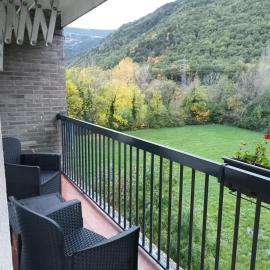 Apartamentos Valle de Tena - Biescas 3000，位于毕斯卡斯的酒店