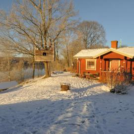 Cozy Home In Borlänge With Lake View，位于博伦厄的酒店