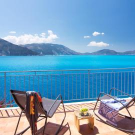 Asos Luxury Seafront Villas, Kefalonia, 100m beach & center, 4 stars services, Parking - near Myrtos - Fiskardo，位于阿索斯的酒店