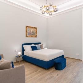 Palazzo Galeoni Luxury Suites，位于萨莱诺的酒店