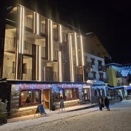Hotel Perruquet 3 Stelle SUPERIOR，位于布勒伊-切尔维尼亚的酒店