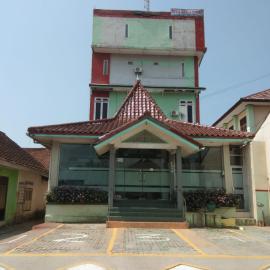 Hotel krui syariah，位于Krui的酒店