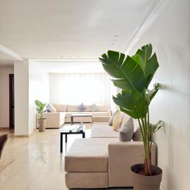 SUITOUISS - Agdal 4 - Appartements à 2 minutes de la gare de train TGV Rabat,位于拉巴特的酒店