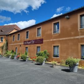 Au Périgord Noir，位于Hautefort的酒店