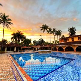 Tequendama Hotel Campestre Villavicencio，位于比亚维森西奥的酒店