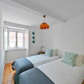 The Ceramic - 2BR apt,位于里斯本的酒店