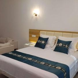 Lily holiday hotel，位于明德卢的酒店