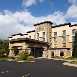 Homewood Suites by Hilton Waterloo/St. Jacobs，位于滑铁卢的酒店