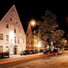 Hotel Blaue Traube,位于雄高的酒店