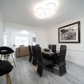 Spacious Duplex Apartment - Perfectly Situated in the Heart of the City，位于布莱克浦的酒店