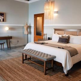Casa Lucila Mazatlán Curamoria Collection，位于马萨特兰的酒店