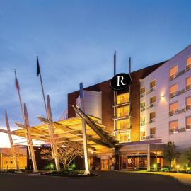 Renaissance Boston Patriot Place Hotel，位于福克斯伯勒的酒店