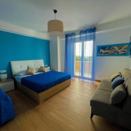 B&B e Apartment MARIA VITTORIA - Anzio Blue Horizon - 150 mt dal mare，位于安齐奥的酒店