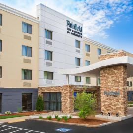 Fairfield by Marriott Inn & Suites Raynham Middleborough/Plymouth，位于米德尔伯勒的酒店