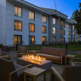 Courtyard by Marriott Portland Beaverton，位于比弗顿的酒店