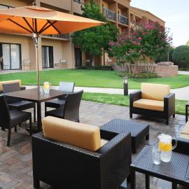 Courtyard by Marriott Oklahoma City Airport，位于俄克拉何马城的酒店