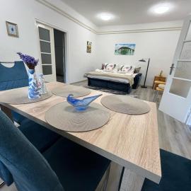 Életfa Pihenő Apartman，位于陶波尔曹的酒店