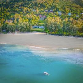 Dusit Thani Krabi Beach Resort，位于功孟海滩的酒店