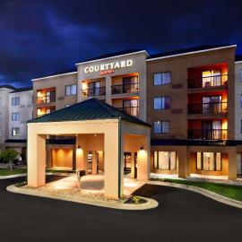 Courtyard Beckley，位于贝克利的酒店