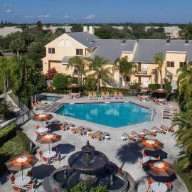 Courtyard by Marriott Boynton Beach,位于波因顿海滩的酒店