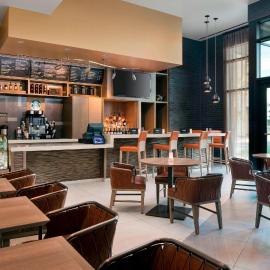 Courtyard by Marriott Phoenix Downtown，位于凤凰城的酒店