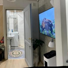 Renthouse Guest Apartment ADEELE，位于派德的酒店