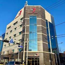 The 7 Business Hotel,位于龟尾的酒店