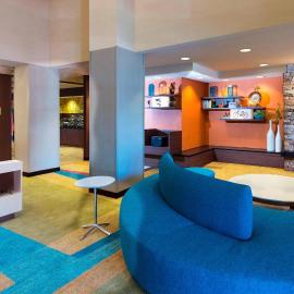 Fairfield Inn & Suites by Marriott Atlanta Buford/Mall of Georgia,位于比福德的酒店