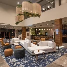 Courtyard by Marriott San Luis Potosi, Los Lagos,位于圣路易斯波托西的酒店