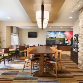 Fairfield Inn Kankakee Bourbonnais，位于Bourbonnais的酒店