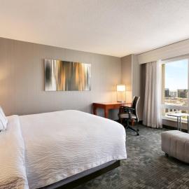 Courtyard by Marriott Tysons McLean，位于泰森斯角的酒店