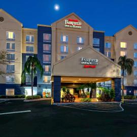 Fairfield Inn and Suites by Marriott Orlando Near Universal Orlando,位于奥兰多的酒店