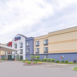 Fairfield Inn Corning Riverside，位于康宁的酒店