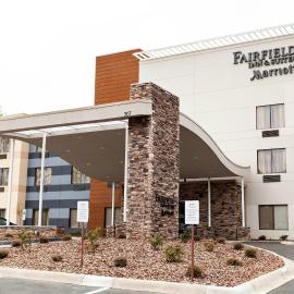 Fairfield Inn & Suites by Marriott - Rockingham, NC，位于罗金厄姆的酒店