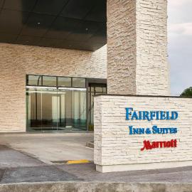 Fairfield Inn & Suites by Marriott Aguascalientes，位于阿瓜斯卡连特斯的酒店