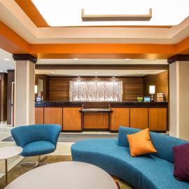 Fairfield Inn and Suites by Marriott Portsmouth Exeter,位于埃克塞特的酒店