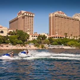 Harrah's Laughlin, A Caesars Destination，位于劳克林的酒店