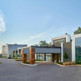Four Points by Sheraton Point Edward Sarnia，位于萨尼亚的酒店