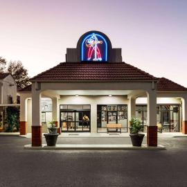 Days Inn by Wyndham Memphis at Graceland，位于孟菲斯的酒店