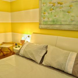 In the countryside just 15 min from the airport and 5 min from train station，位于斯泰扎诺的酒店