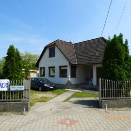 Fábián Apartman-ház，位于桑托德的酒店