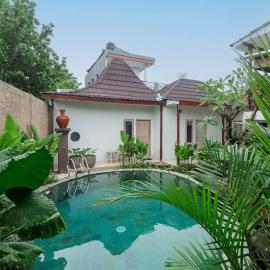 Iconic Lodge Uluwatu，位于乌鲁瓦图的酒店