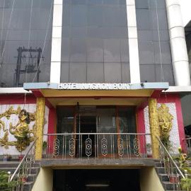 Hotel Nagaon Point，位于Nowgong的酒店