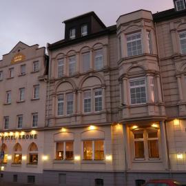 Hotel Krone，位于莱茵河畔的宾根的酒店