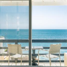 Laguna Cove Hotel，位于拉古纳海滩的酒店