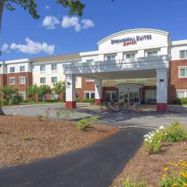SpringHill Suites Devens Common Center，位于Devens的酒店
