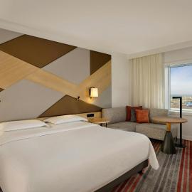 Sheraton Amsterdam Airport Hotel and Conference Center，位于史基浦的酒店